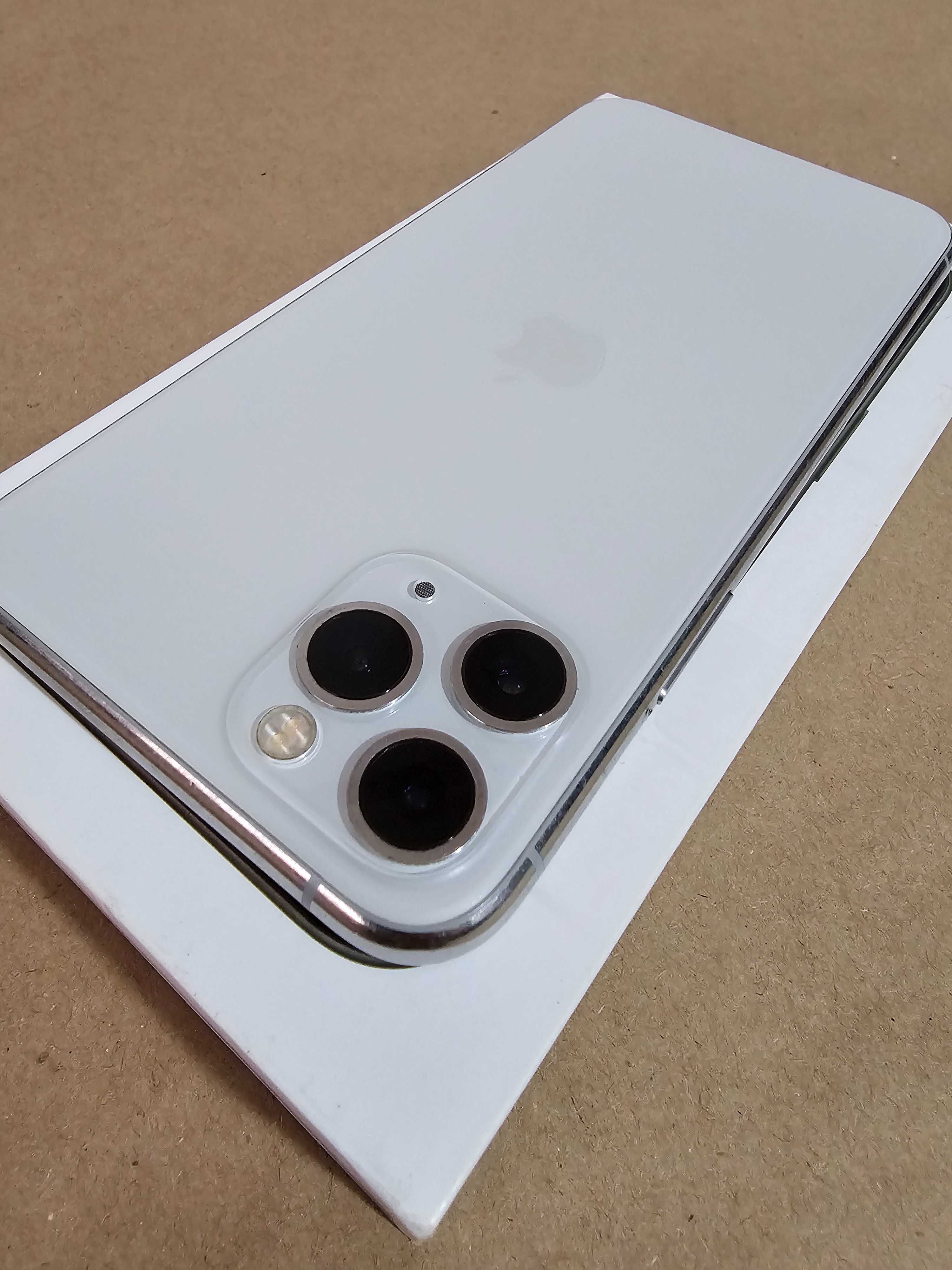Iphone 11Pro 256gb.  Bateria 73%.