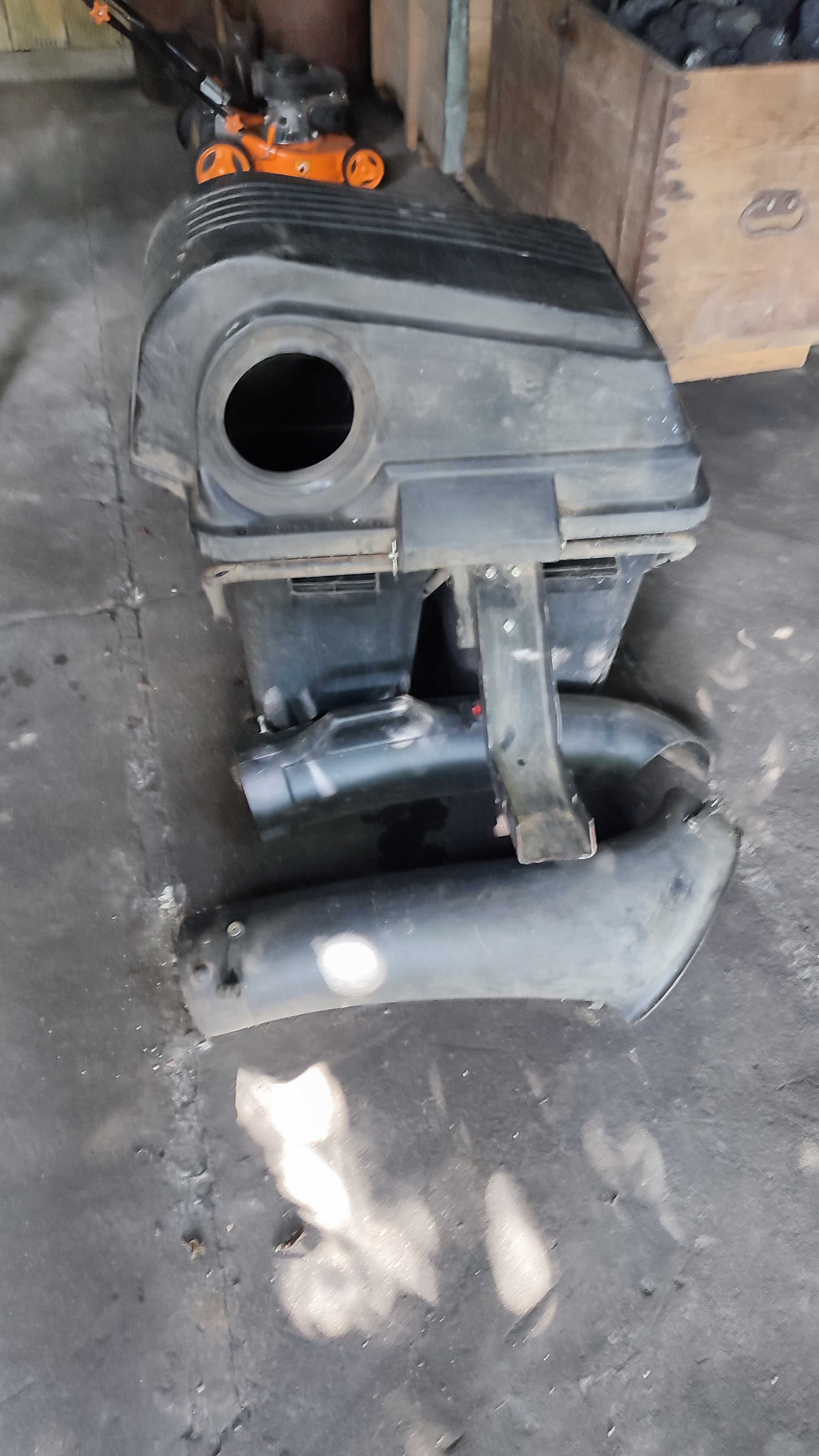 Kosz do traktorka kosiarki husqvarna na trawę