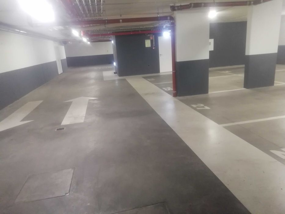 Arrenda-se garagem