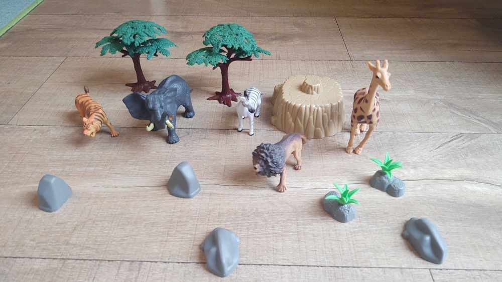 Zestaw zwierzątek z dżungli Smiki w słoiku