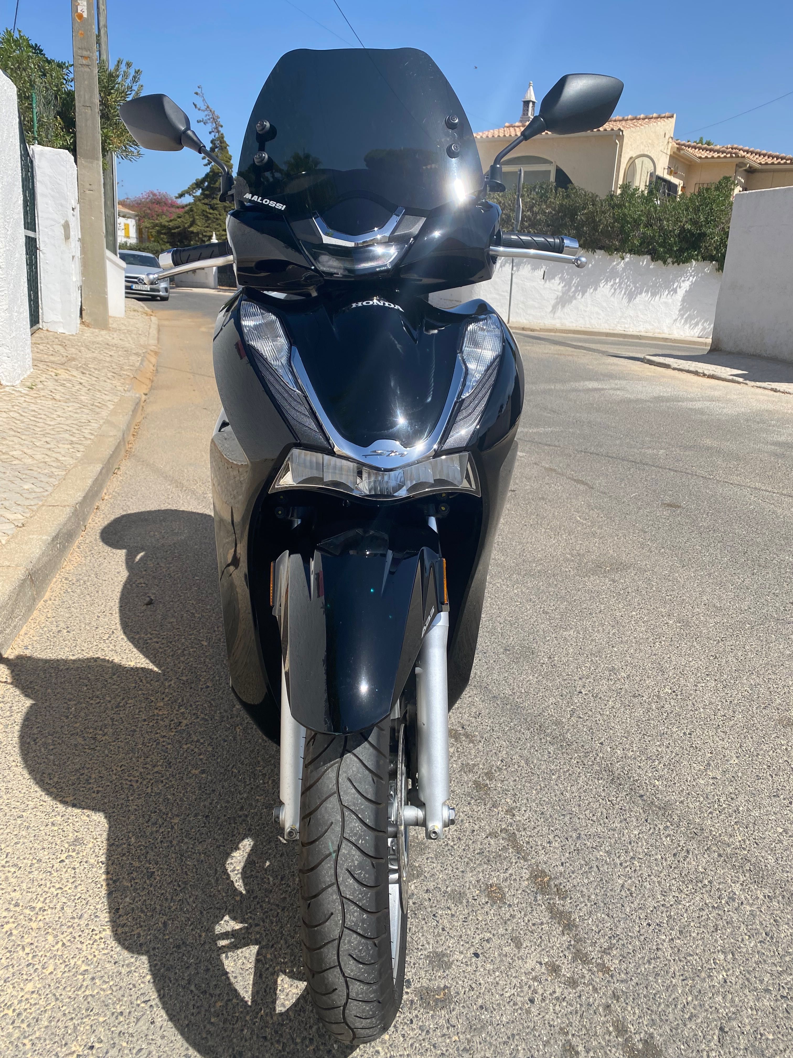 Honda SH 350i como novo