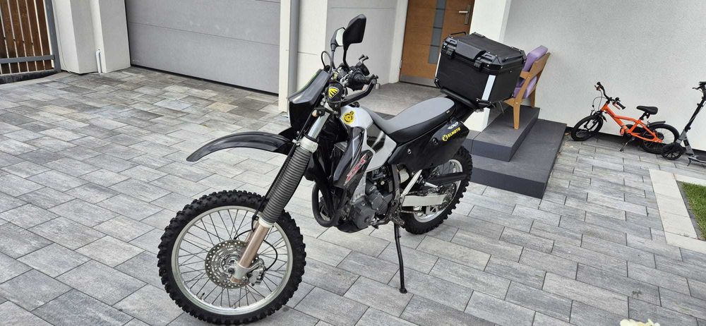Suzuki DRZ 400S cross dual sport enduro