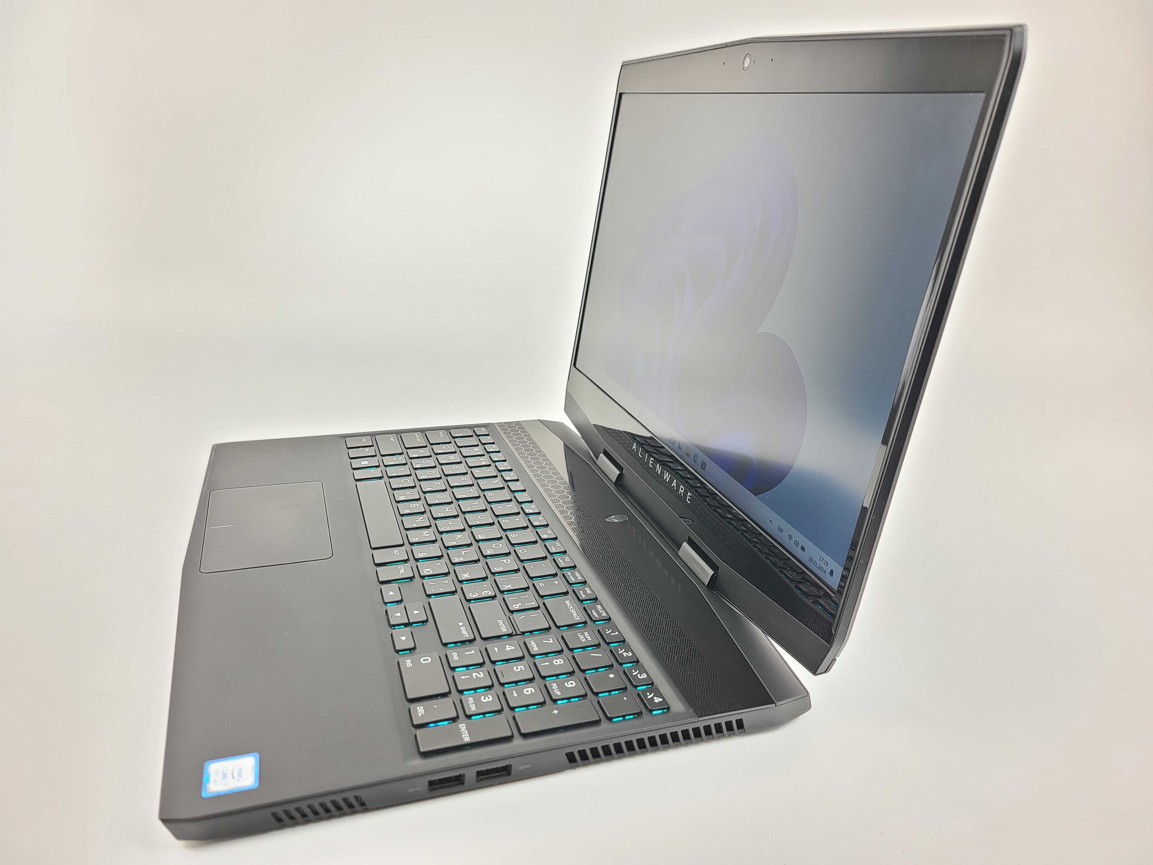 Ноутбук Dell Alienware M15 i7-8750H/GTX 1060/16/256/1Tb