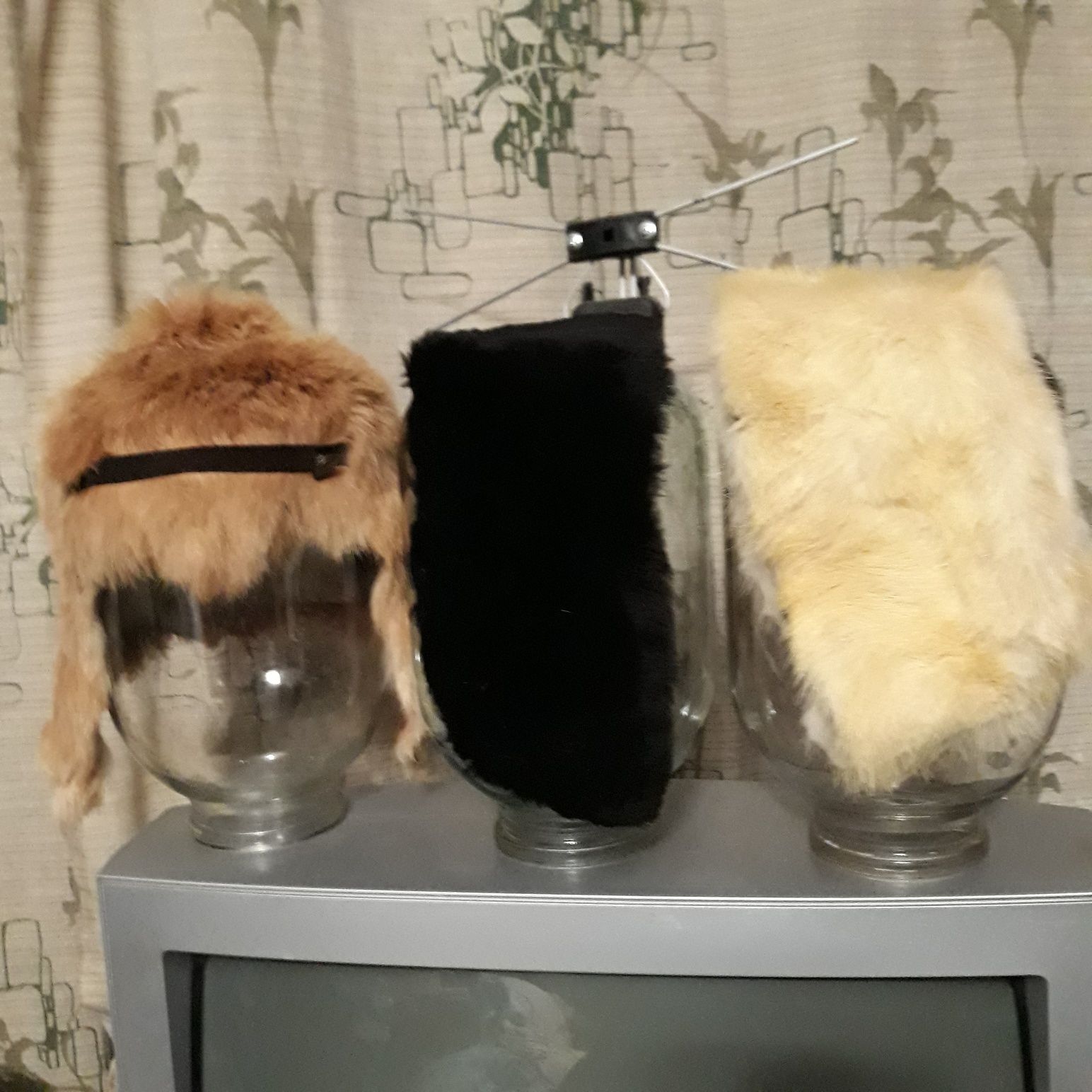 Распродажа. Шапки, шарфы, снут, перчатки, варежки, мех.