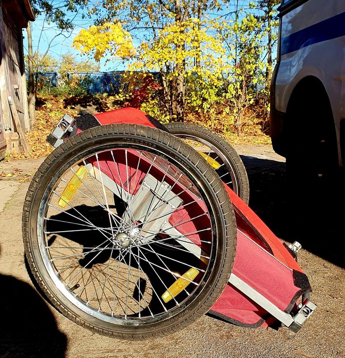 Przyczepka rowerowa dla dzieci 1-2  osobowa. Sprezyny Ladny stan
