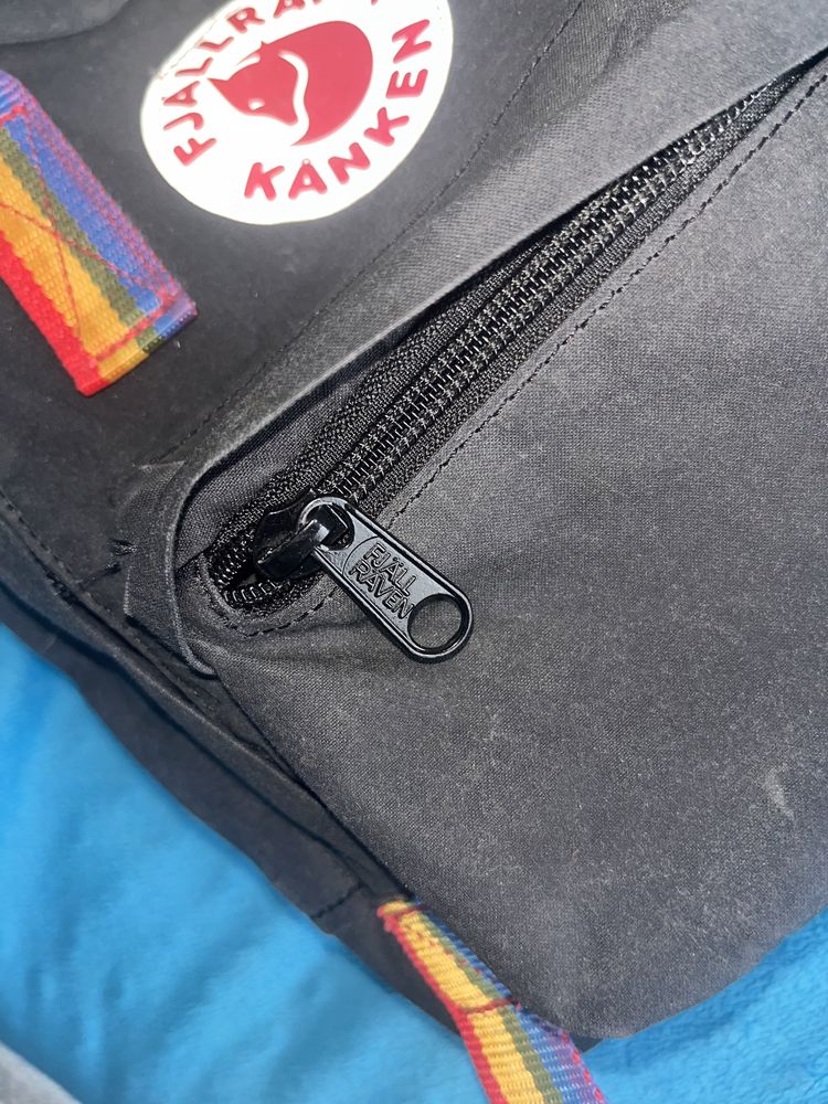 Plecak Kanken mini Rainbow czarny Fjällräven