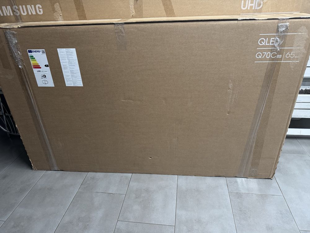 Telewizor QLED Samsung QE65Q77C nowy
