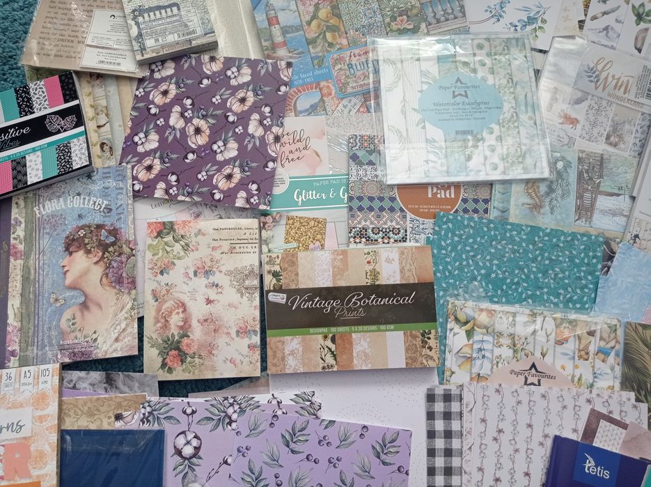 Duży zestaw kartek, arkusze ozdobne do scrapbookingu