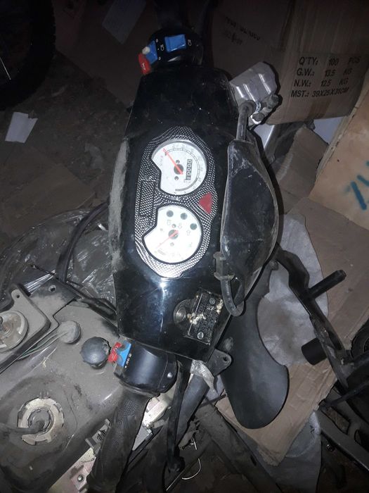 продам пластік на скутера