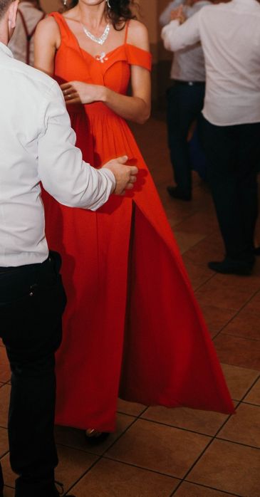 Piękna suknia z długim rozcięciem, rozm. S