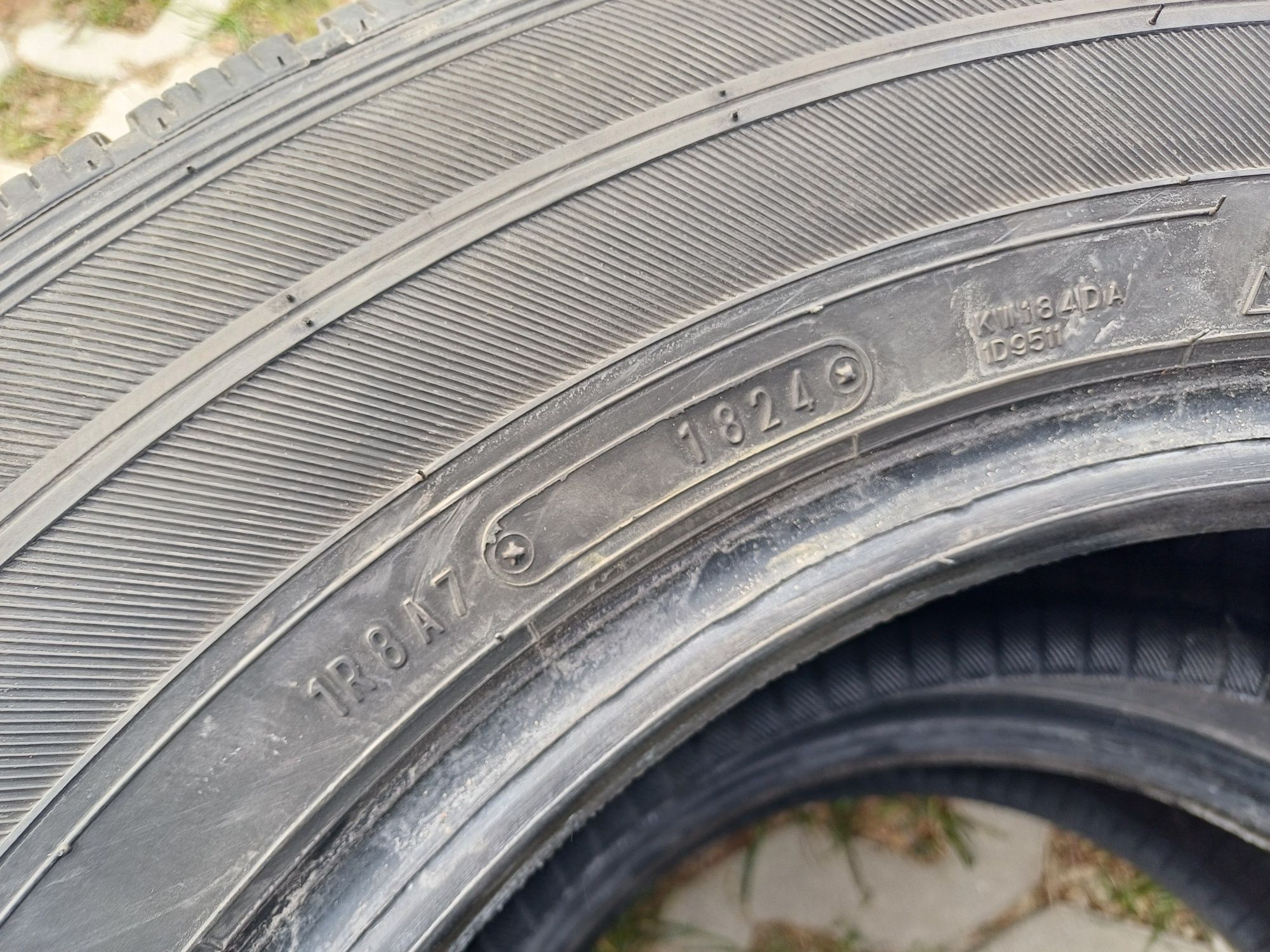 2 opony wielosezonowe 235/65r16c FALKEN 2024r