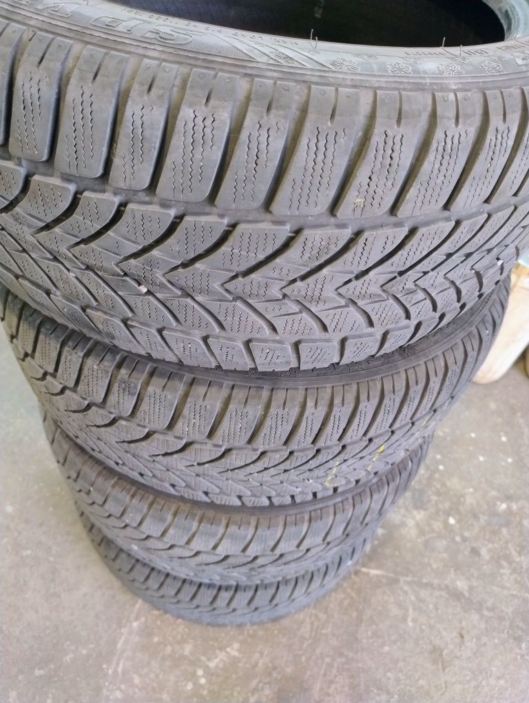 225 45 r 17 Dunlop