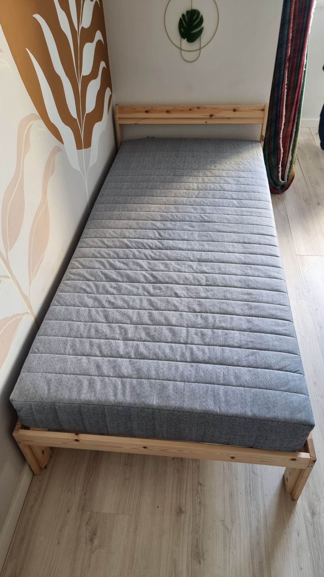 Cama (+ colchão) solteiro ikea