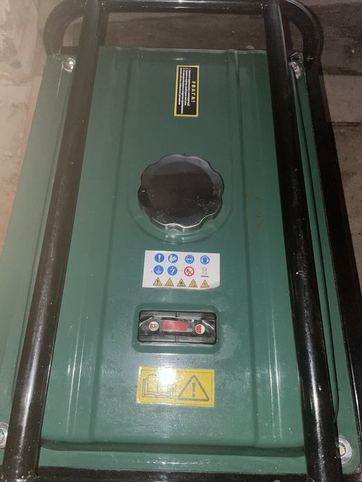 Продам бензиновий генератор Nowa BG3400