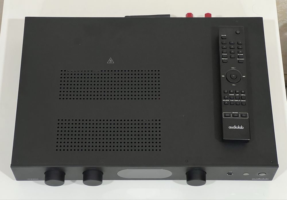 HiFi підсилювач Audiolab 7000A