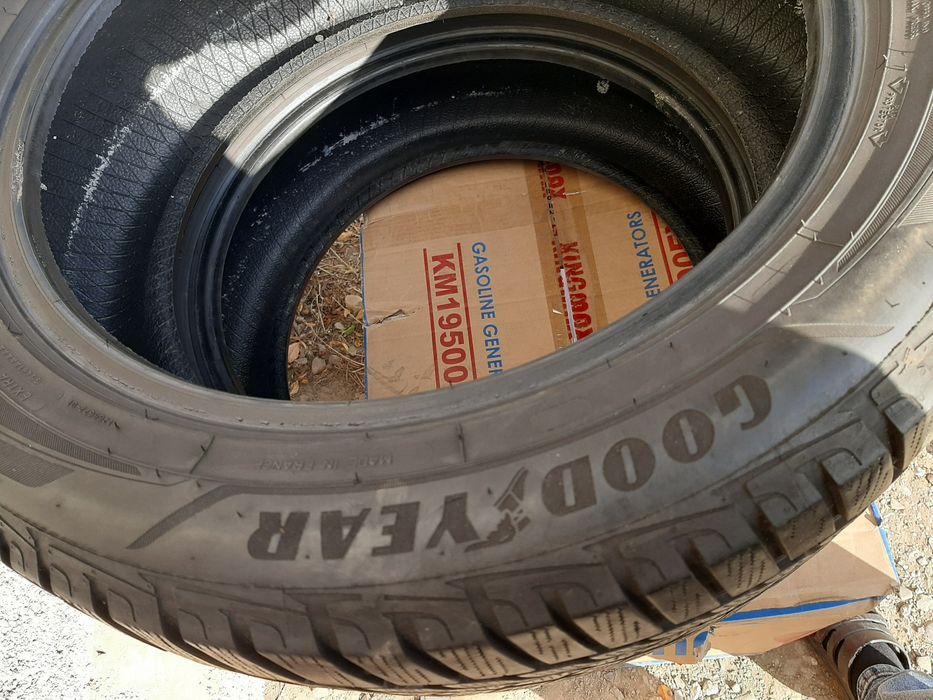 Шини 215 55 17 Goodyear