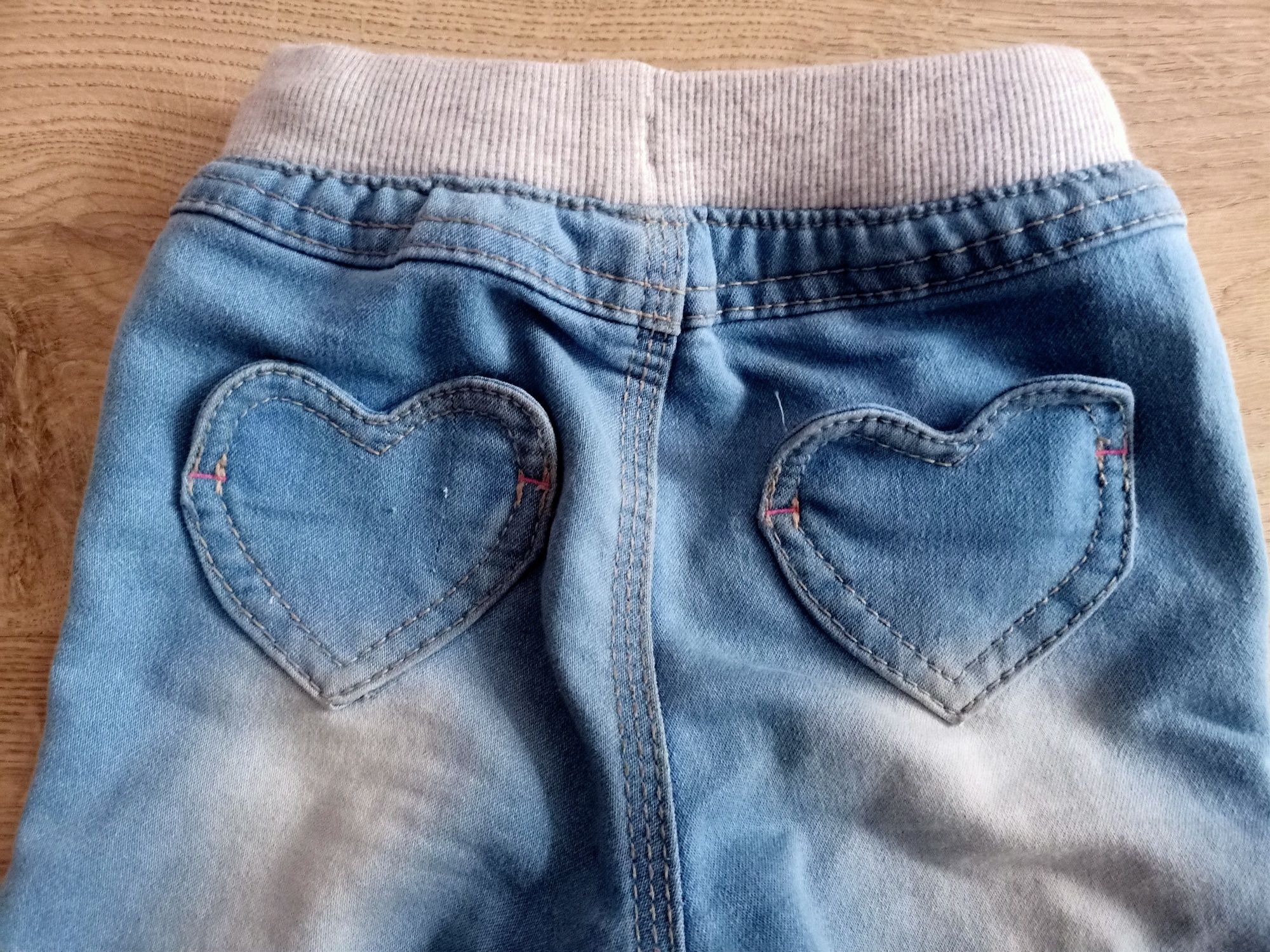 Spodnie jeansowe na gumce od 9-12 miesiąca