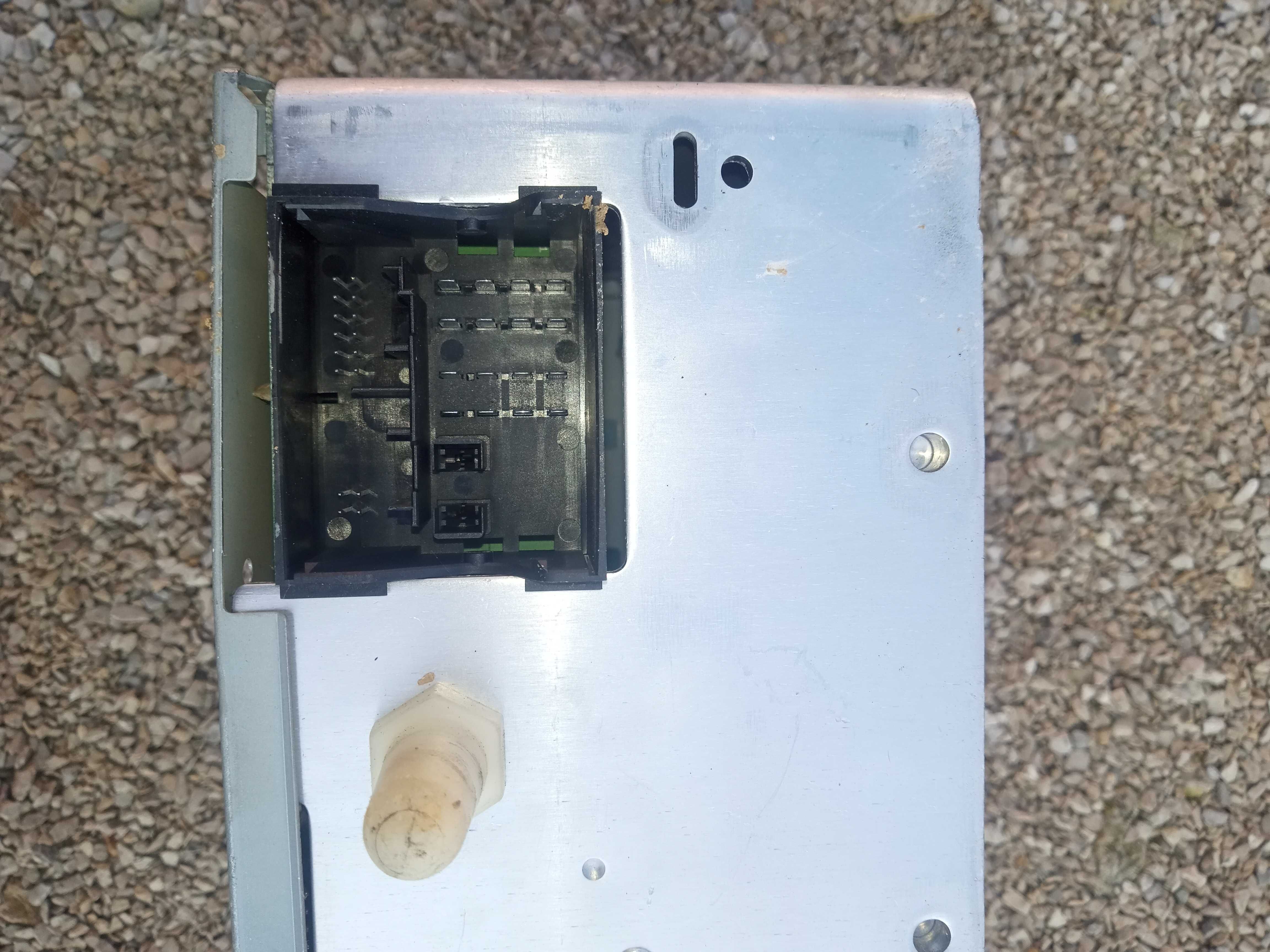 Radioodtwarzacz radio Ford Transit MK6 sprawne