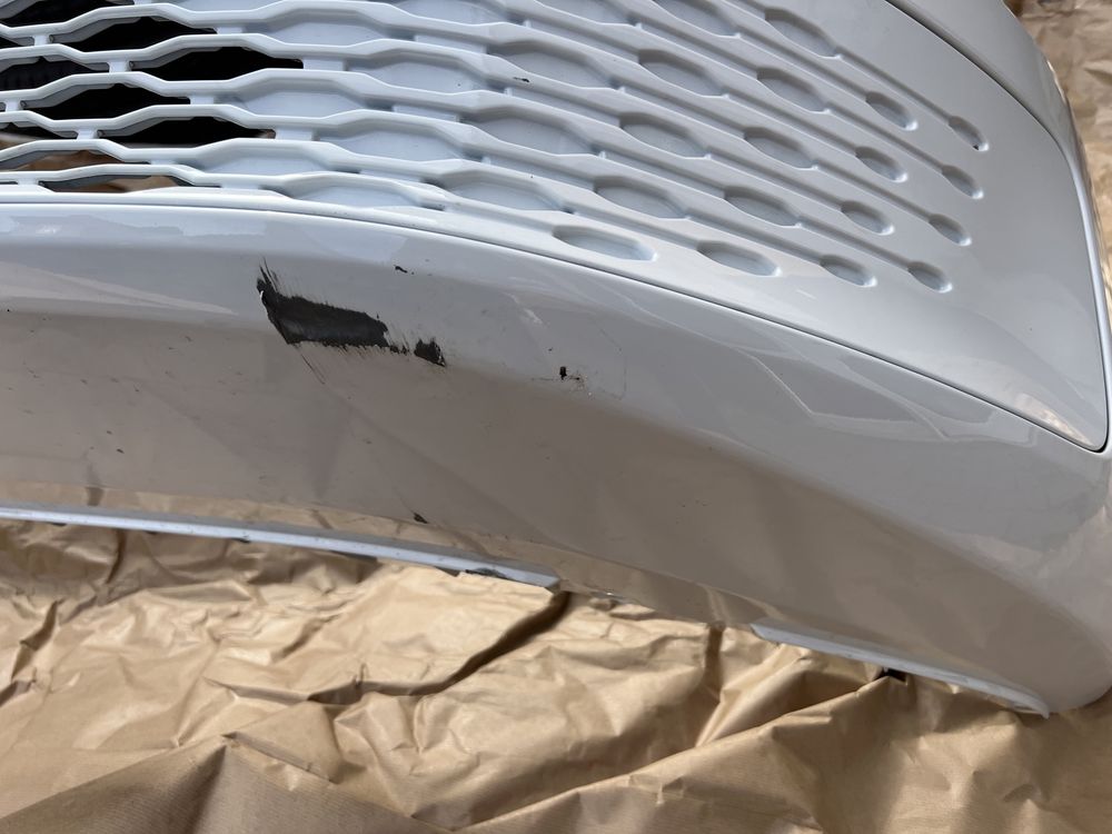 Zderzak przód VW Caddy 2K7 PDC radar ładny