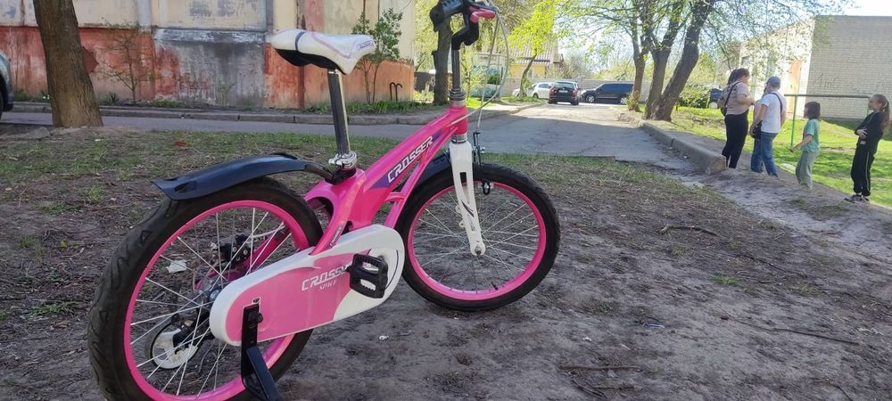 Велосипед для дівчинки на вік від 3 х років)