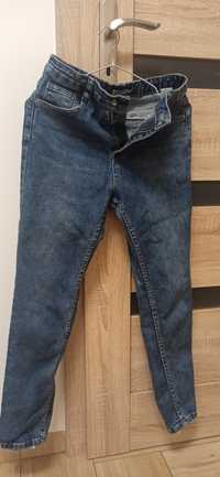 Damskie spodnie jeansy w rozmiarze S/M