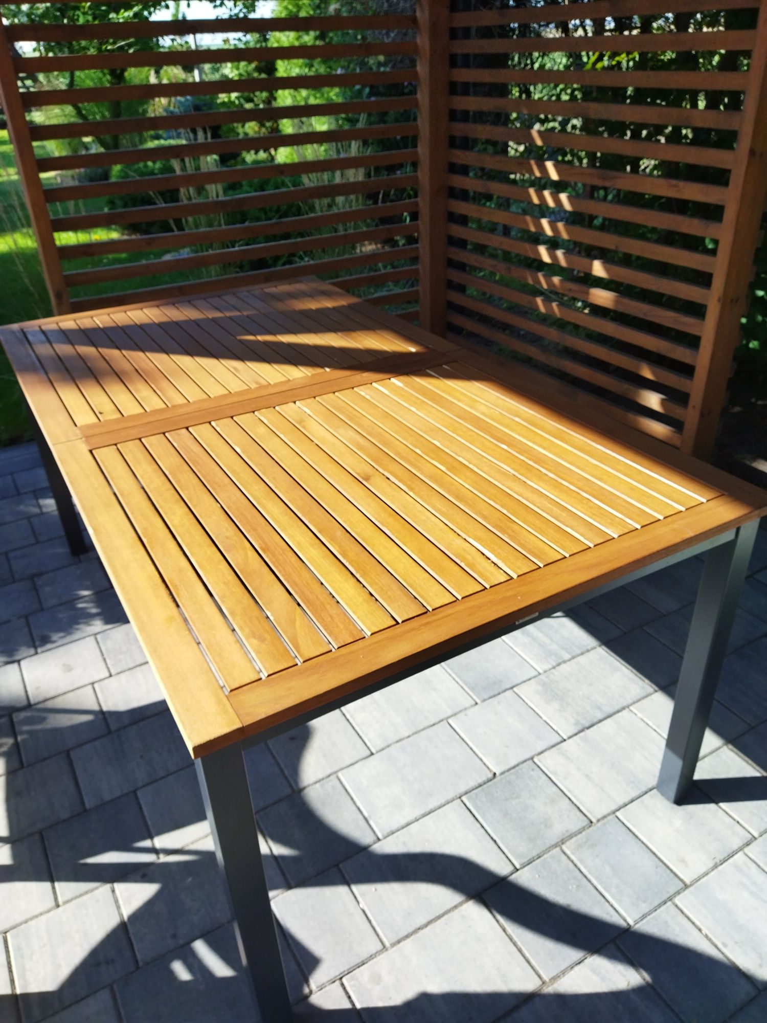 Stół ogrodowy drewniany na taras