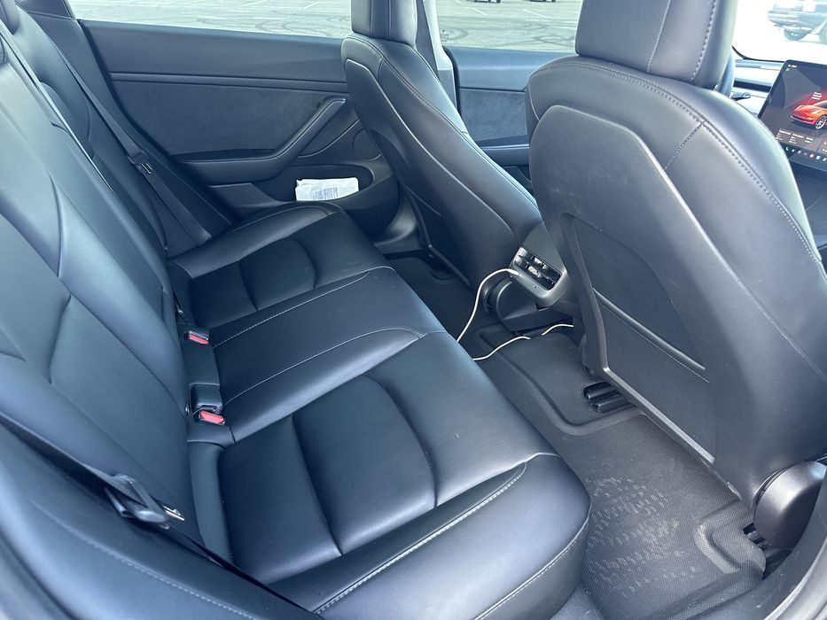 тесла 3 2022 рік