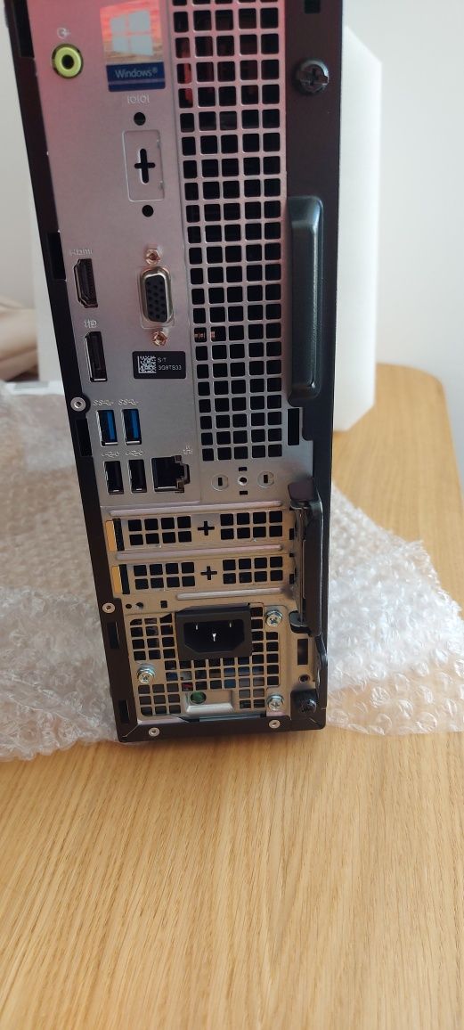 Komputer stacjonarny - Dell Optiplex 3070
