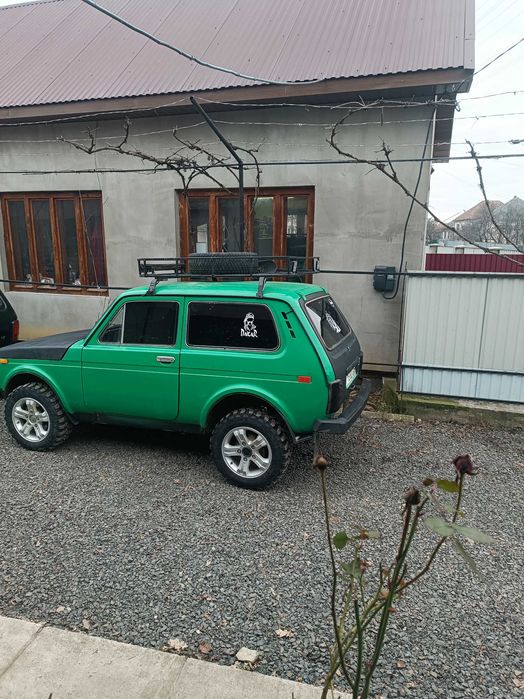 Продам ниву підготовлена для офроуда