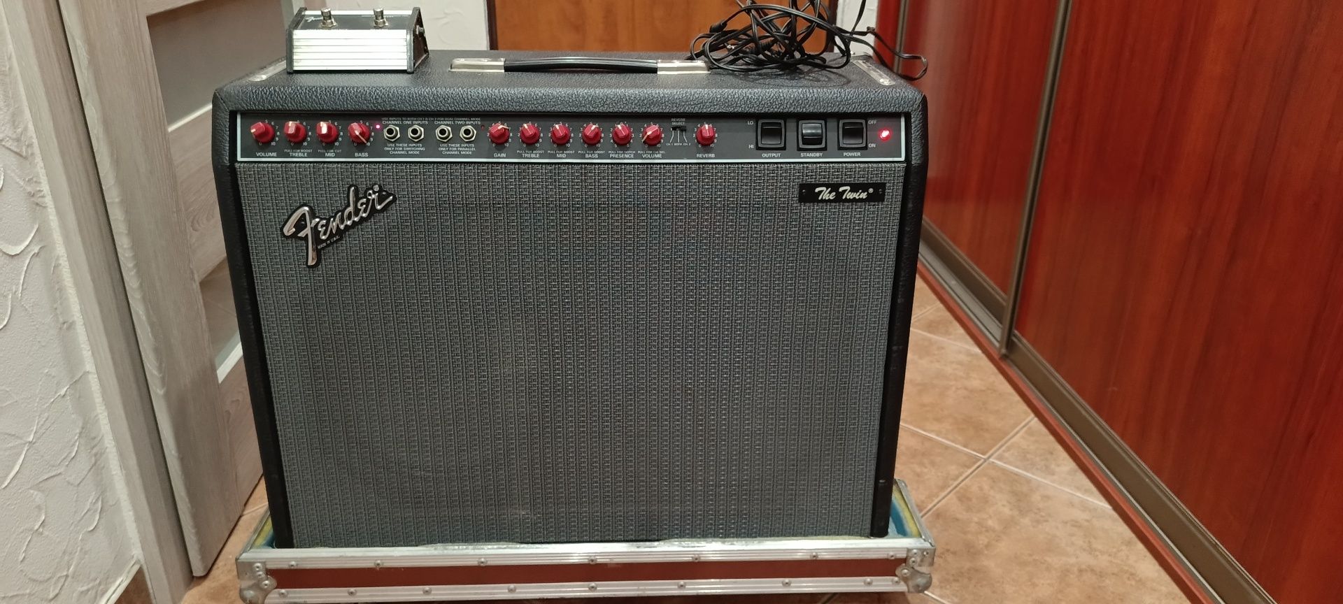 Fender The Twin Red Knob + case
