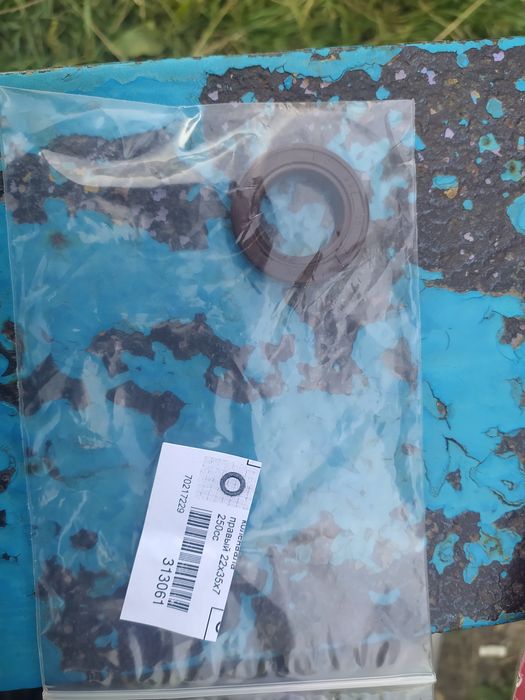 Продам сальник на мотоцикол