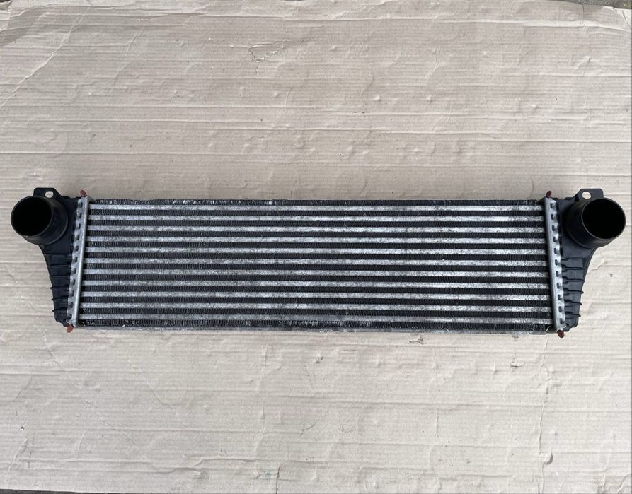 Радиатор интеркулера на VITO-VIANO W639