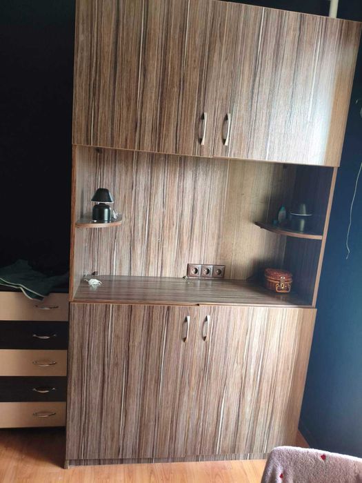 Шкаф з дуже якісних матеріалів