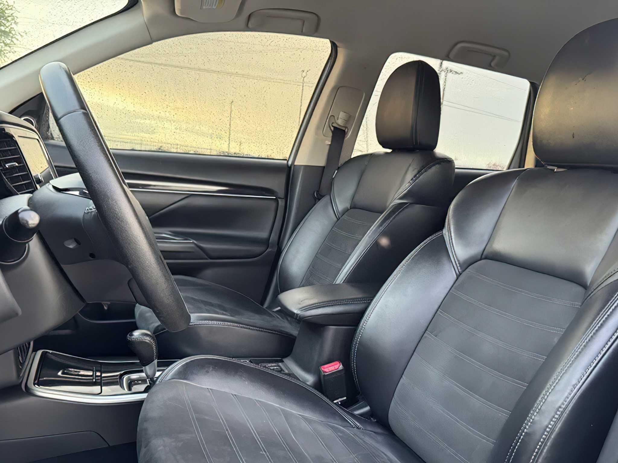 Mitsubishi Outlander Se 2019