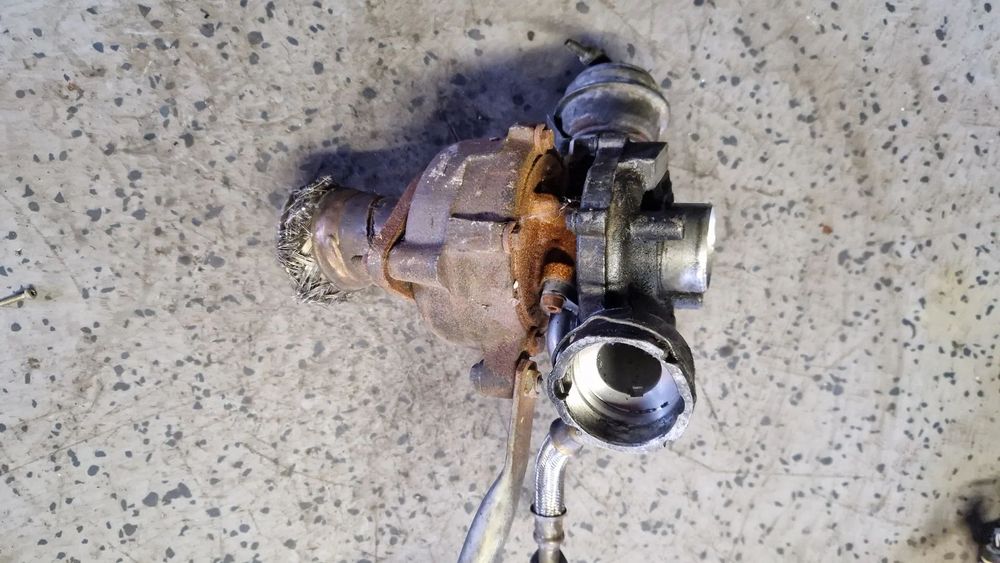 AUDI A4 B6 1.9 TDI TURBOSPRĘŻARKA 038145702G