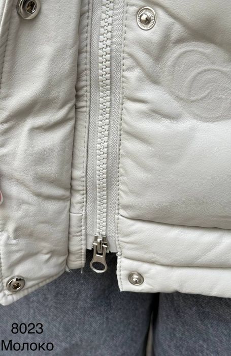 Куртка жіноча. Екошкіра.