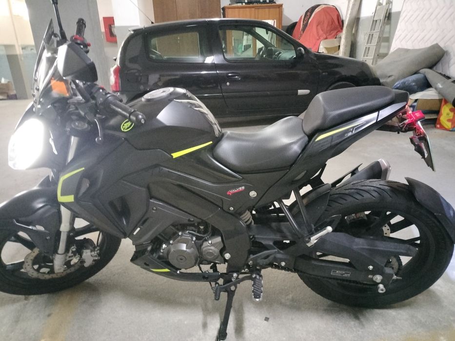 Mota rkf 125 mota como nova sem riscos sem quedas com alguns extras