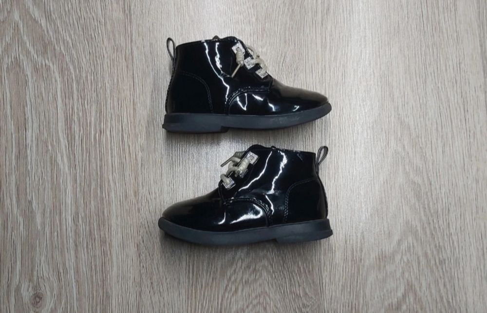 Apawwa Botki lakierowane z diamencikami kozaczki eu 27 cm 16.5