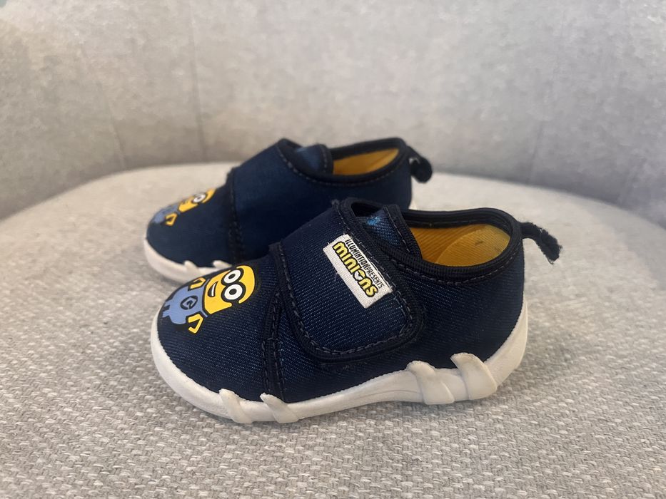 Kapcie dzieciece r. 20