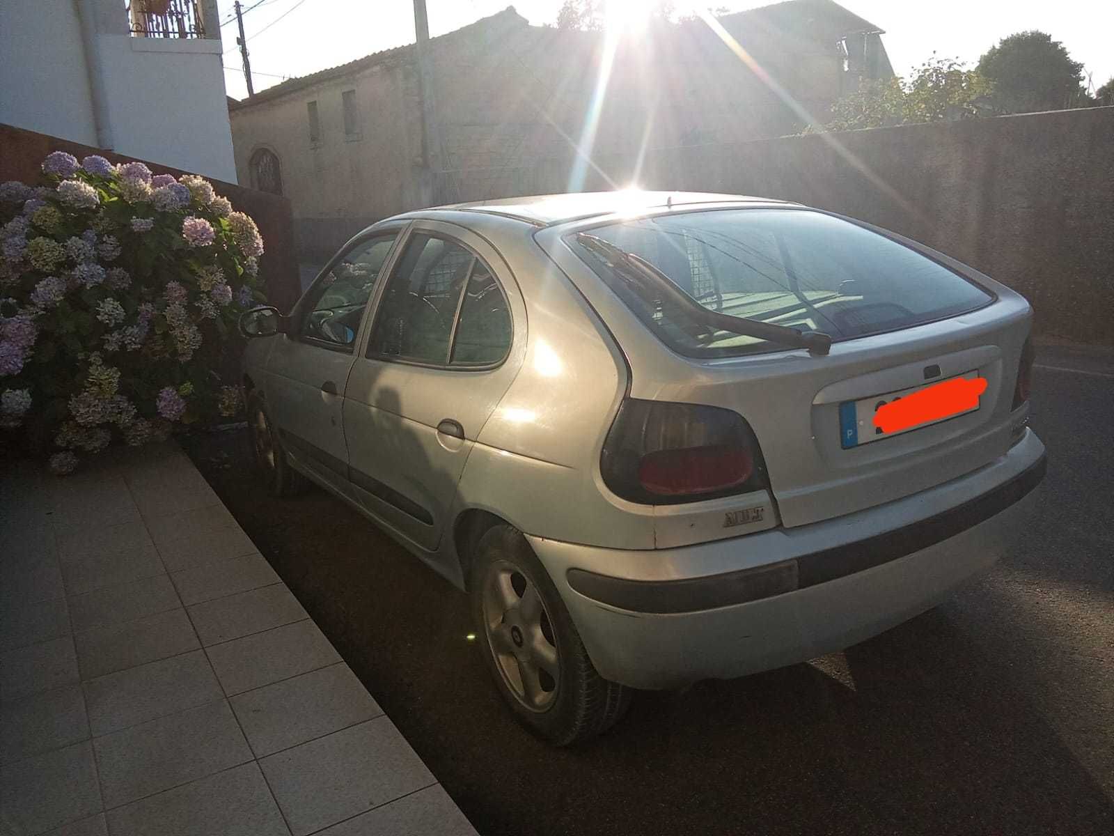 Vendo Renolt megane ano 2000