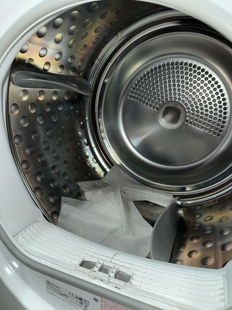 Сушильна машинка Electrolux flexcare