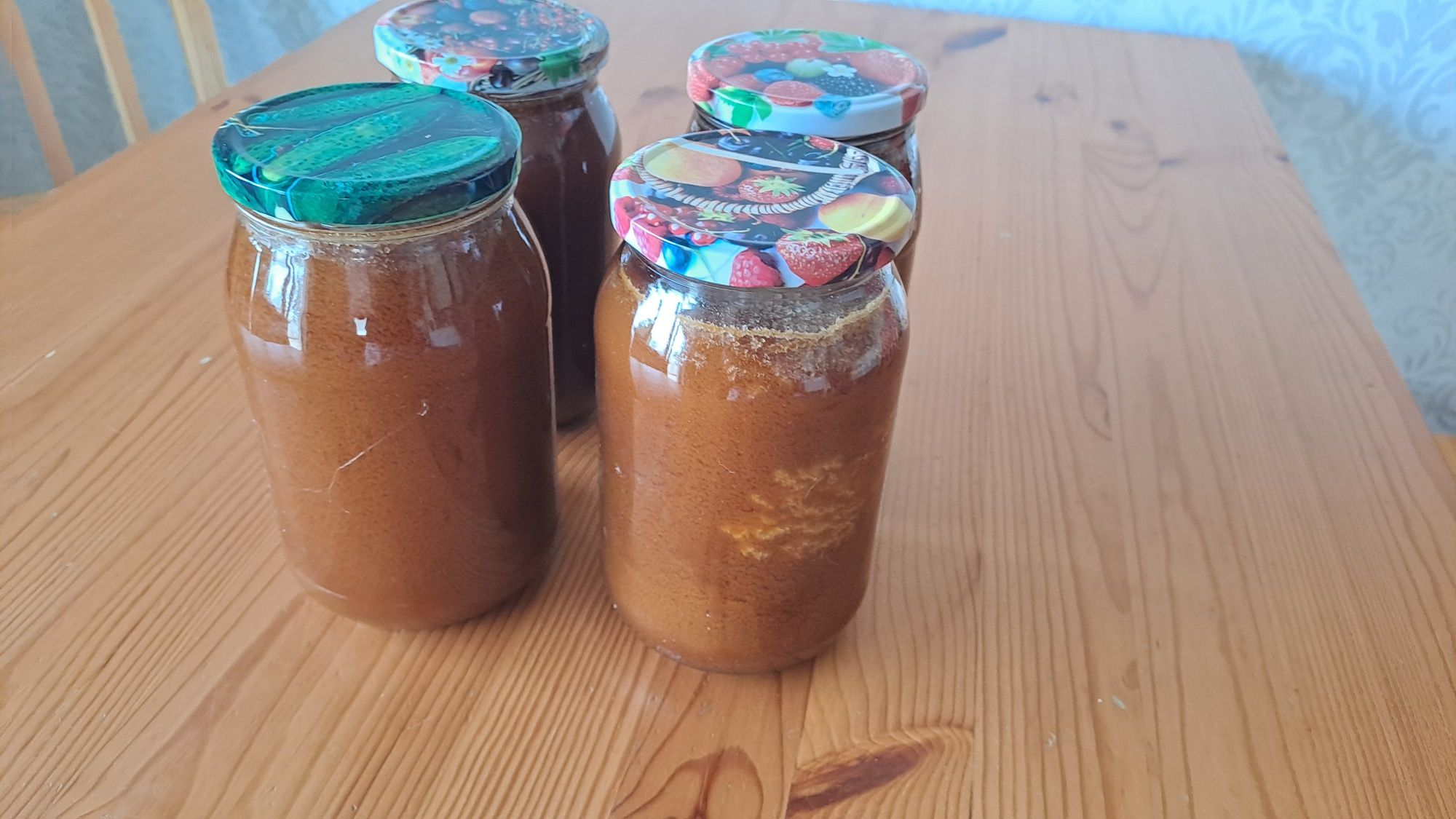 Miód lekko gryczany z własnej pasieki