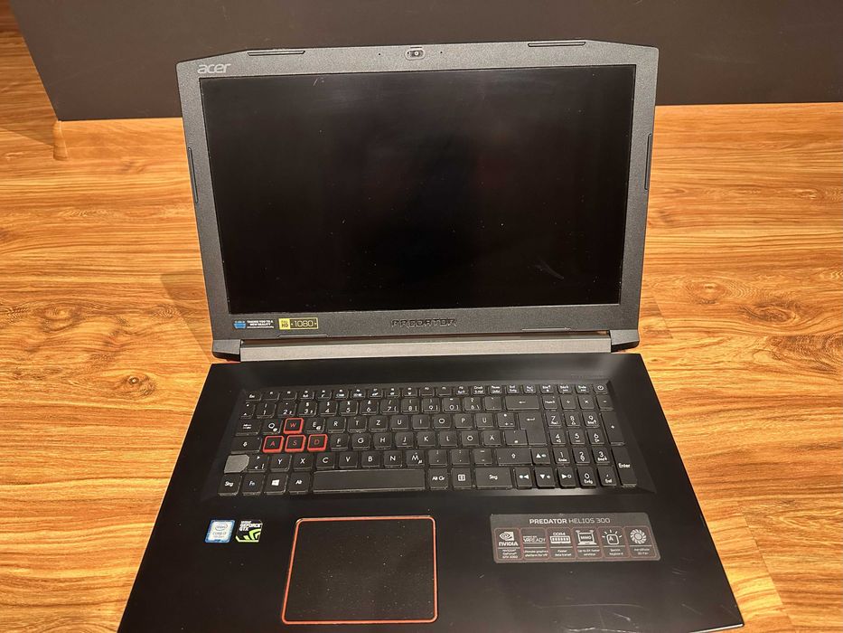 Acer Predator Helios 300 GTX 1060 17,3 cala 1 TB