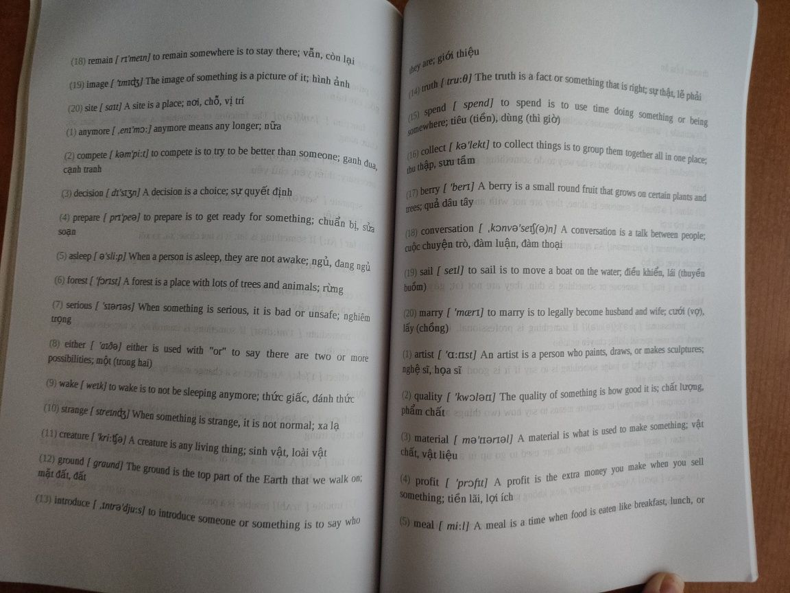 Book "4000 essential English words-1" reading+vocabulary Paul Nation