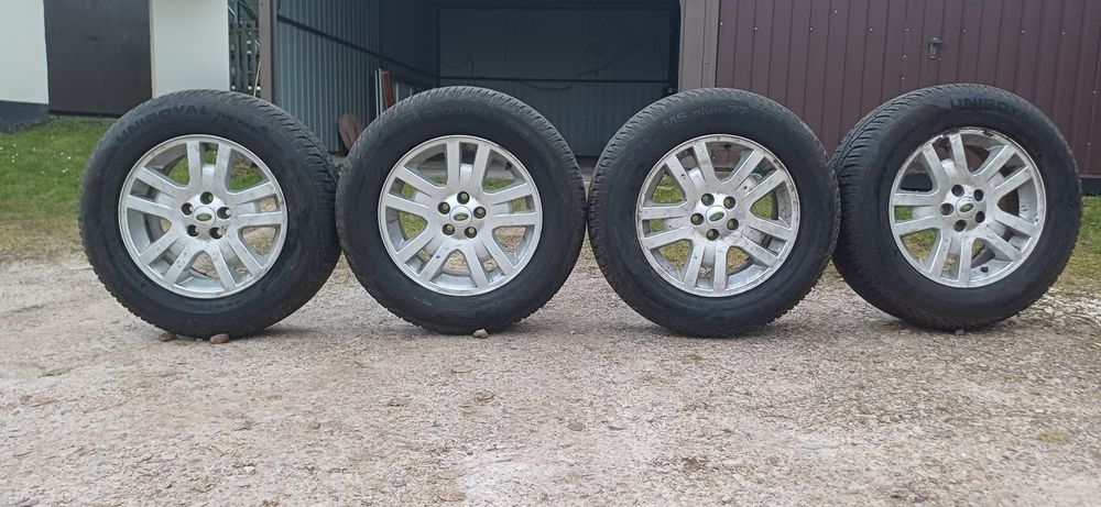 Opony Zimowe UNIROYAL 235x65x17 *Ładne*