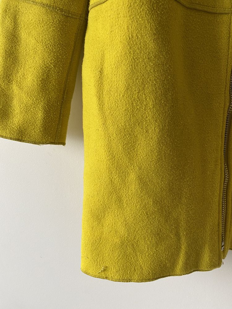 Reserved wełniany plaszcz żółty oversize zamek
