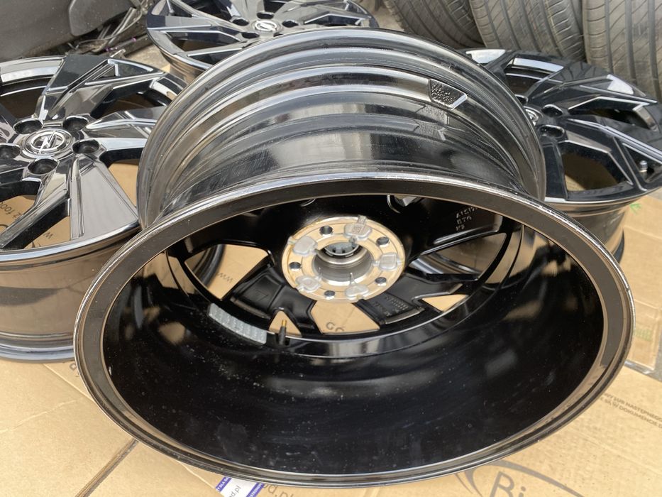 Nowe oryginalne felgi aluminiowe demo 7.5J17 ET44  Opel 5x108/65.1