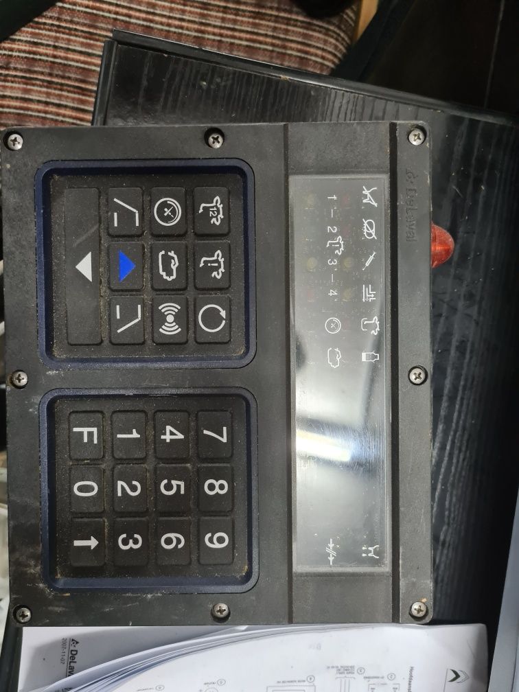 Aparat udojowy MPC 2 DeLaval do hali udojowej