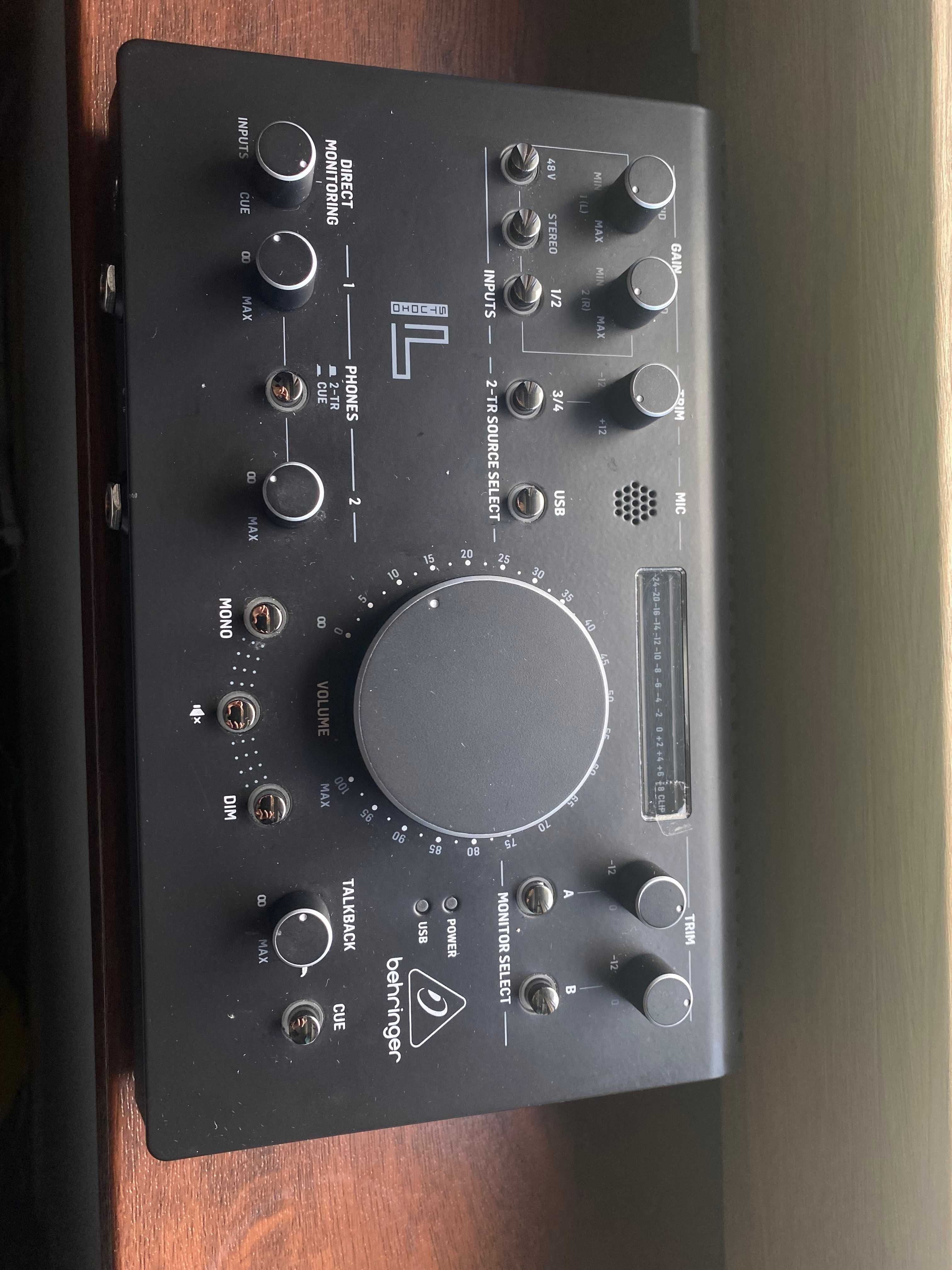 Interfejs audio - Behringer STUDIO L