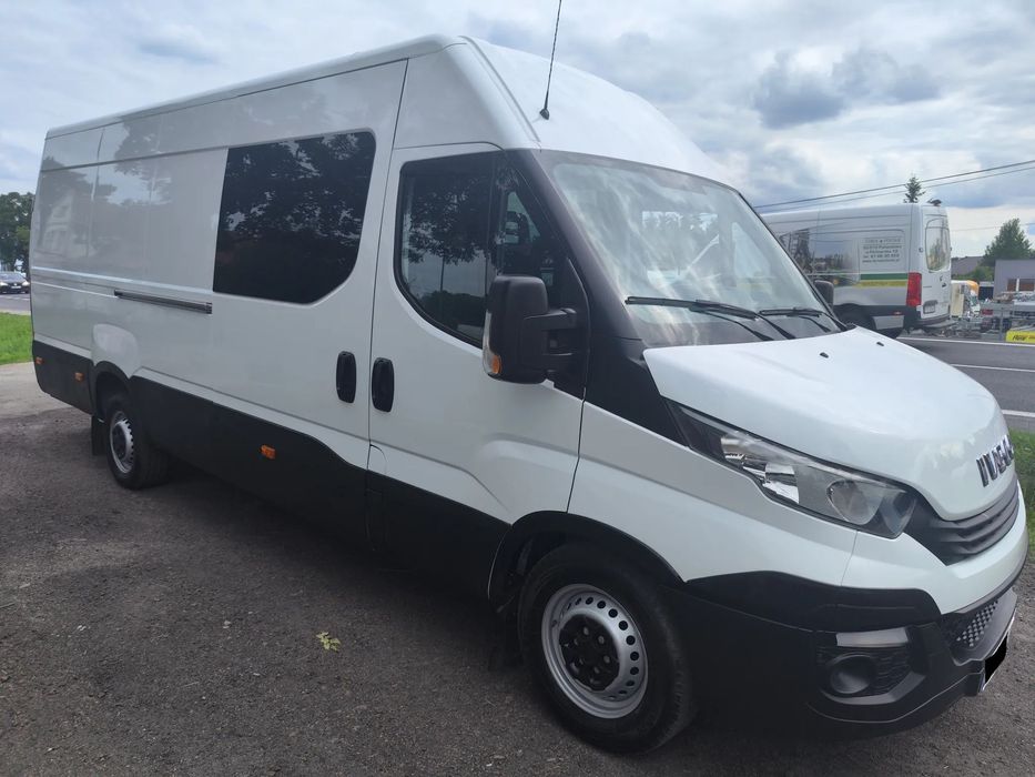 Iveco Daily 35S14 maxi brygadówka 7 osób  model 2018 klima hak